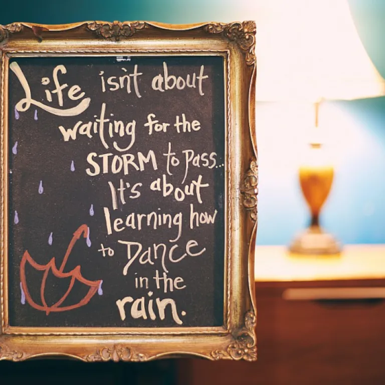 Obligations RSE et mobilité en entreprise : maîtriser la CSRD et la LOM pour une transition durable